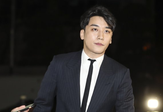 ▲강남 클럽 버닝썬과 관련된 각종 의혹이 제기된 그룹 빅뱅의 승리(29·이승현)가 3월 25일 육군 현역으로 입대한다. (사진=연합뉴스)