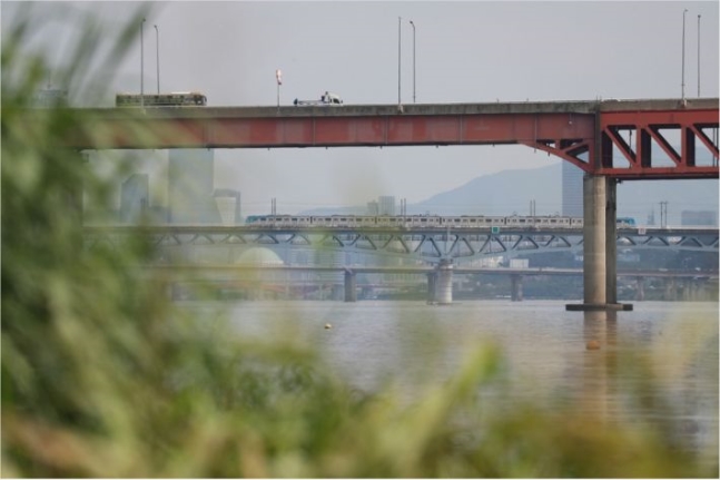 ▲ 14일 마곡철교와 방화대교 일대의 모습 (사진=연합뉴스)