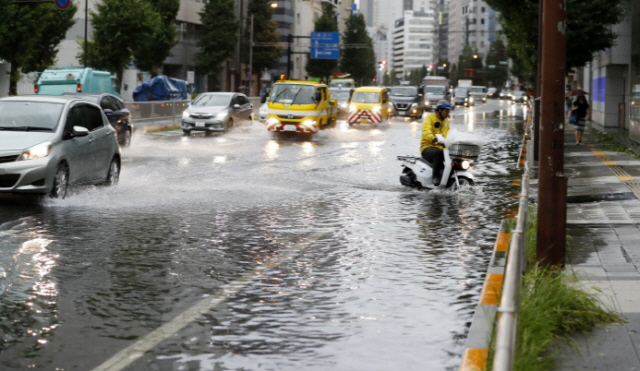<em>▲ </em>제15호 태풍 파사이가 덮친 일본 (사진=연합뉴스)
