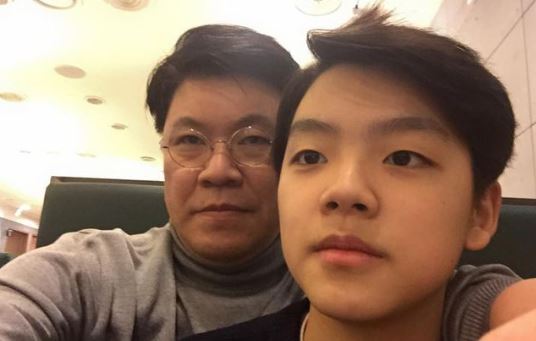 ▲ 장제원 의원(왼쪽)과 그의 아들 장용준씨(오른쪽) (사진=장제원 페이스북)