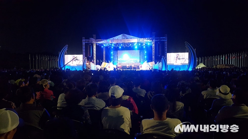 ▲서울 송파구 올림픽공원 평화의광장 일대에서 27일부터 29일까지 열린 '2019 한성백제문화제' 페막식 공연이 열리고 있다. 2019.09.27 (사진=정동주 사진 전문기자)