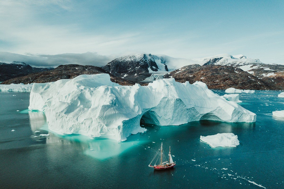 ▲Greenland’s unique topography is defined by huge icebergs and looming mountains(scmp.com)