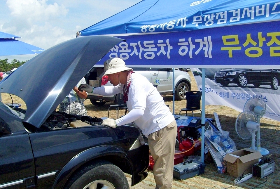 ▲ 쌍용차는 본격적인 여름휴가철을 앞두고 고객의 안전하고 편안한 여행을 위해 ‘여름철 특별 무상점검서비스’를 실시한다. (사진=쌍용차)