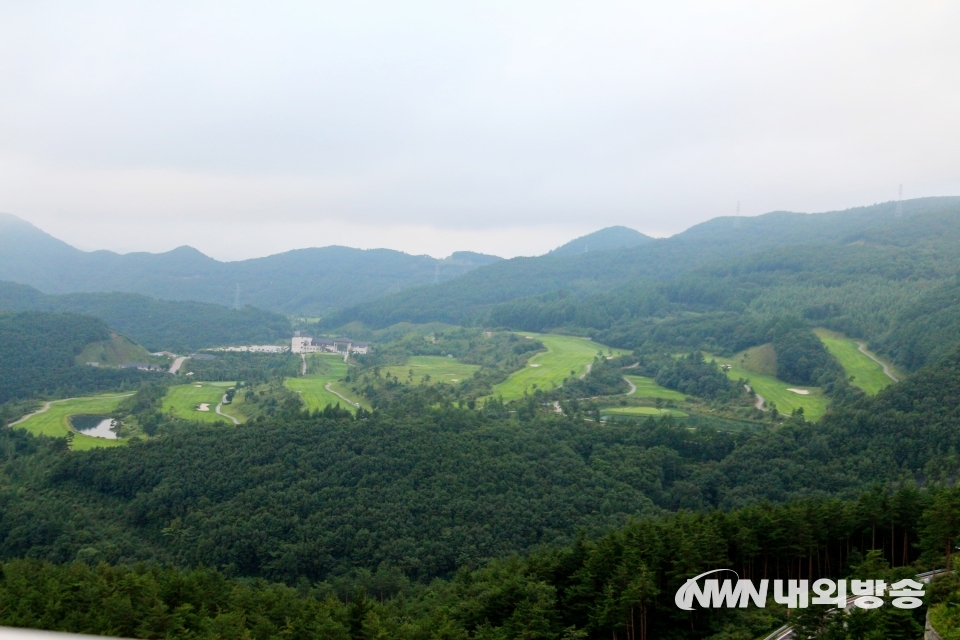 ▲ 태백은 산의 도시다. 정부와 시는 이곳에 카지노와 골프장 등을 짓고 지역경제 활성화에 나섰다. (사진=내외방송 정수남 기자)