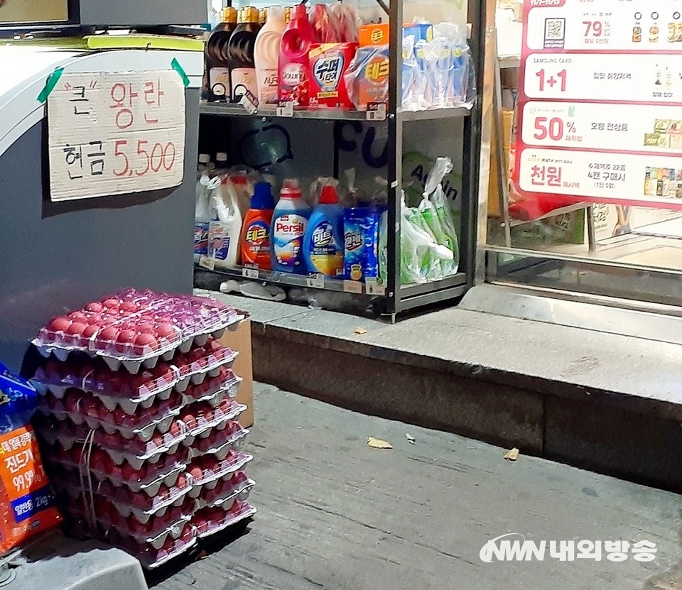 ▲ CU는 빼빼로데이 마케팅을 하진 않는 대신, 점주 재량 품목으로 선정된 달걀 판매에 주력하고 있다. (사진=내외방송 정수남 기자)