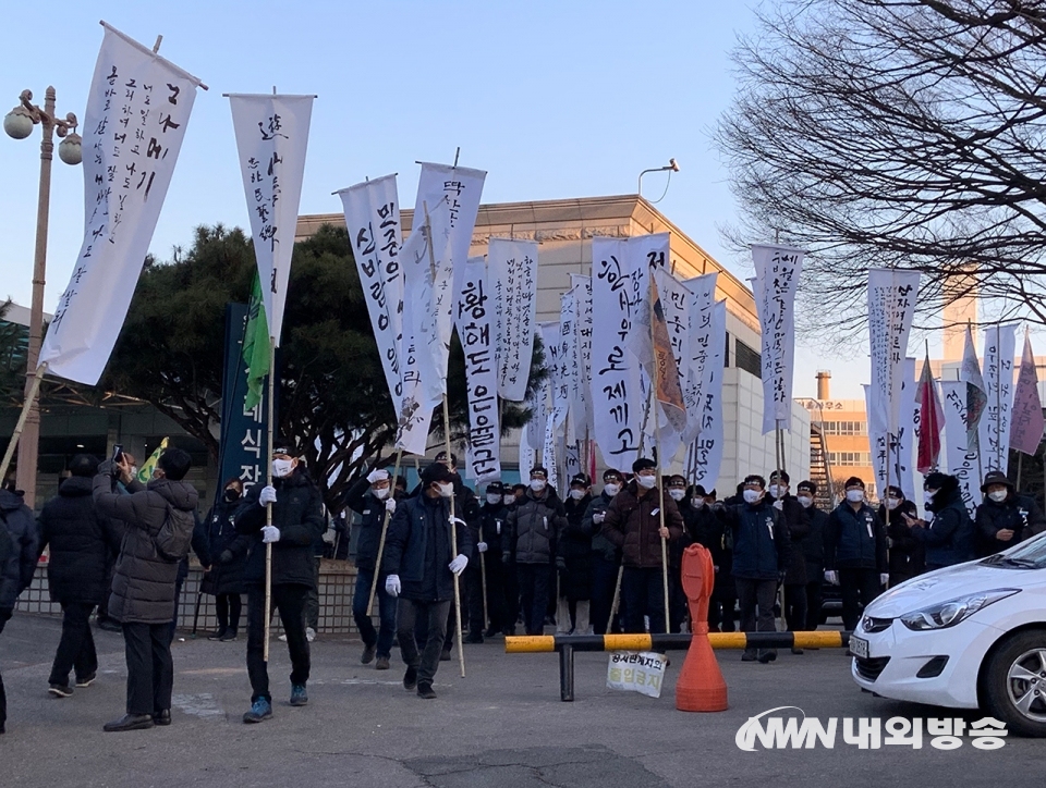 ▲ ▲ 고 백기완 선생의 영결식이 19일 서울 광장에서 엄수된다. (사진=내외방송 이상현 촬영기자)