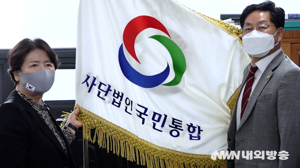 ▲ 전)서정숙 국민통합 이사장, 현)천상덕 국민통합 이사장. 2021.06.02. 사단법인 국민통합 서울 당산동 본부 (사진 촬영=이상현 촬영기자)