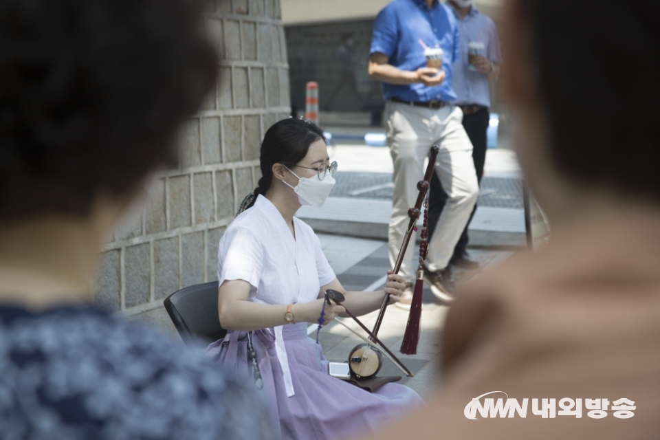 ▲ 덕수궁 돌담