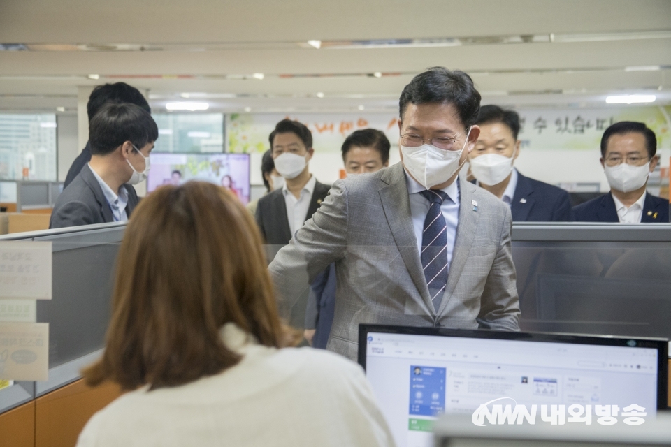 ▲ "상담 한번 받아볼까"