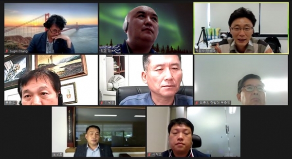 ▲ 공주대학교 KNU기업경영연구소와 (사)스마트4차산업혁명협회는 지난 18일 공주대학교 세종한민족교육문화센터에서 '제22차 사회혁신기업 세비코(SEVICO) 경영포럼'을 개최했다.
