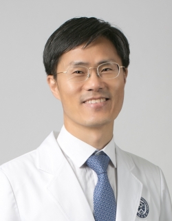 ▲ ▲ 연세암병원 부인암센터 산부인과 김상운 교수. (사진=연세암병원)