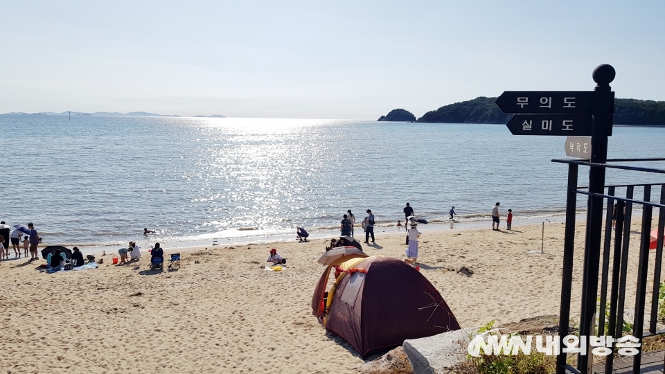 ▲ ▲ 19일 북적이는 인천 마시안 해변. 2021.09.19. (사진=허수빈 기자)