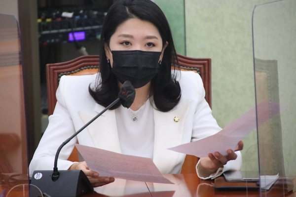 ▲ 신현영 더불어민주당 의원.(사진=신현영 의원 페이스북)