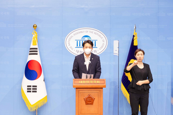 전용기 더불어민주당 중앙선거대책위원회 대변인.(사진=전용기 의원 페이스북)