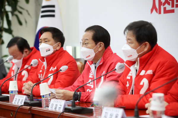 4일 국회에서 국민의힘 확대선거대책본부 회의가 열리고 있다.(사진=연합뉴스)