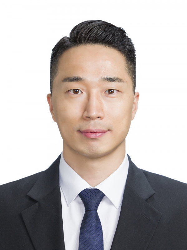 고려대안산병원 안과 엄영섭 교수.(사진=안산병원)