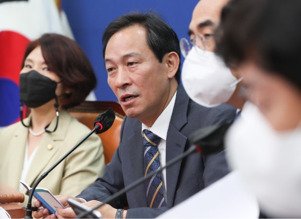 우상호 더불어민주당 비상대책위원장이 20일 국회에서 열린 비상대책위원회의에서 발언하고 있다. 2022.6.20 (사진=국회사진기자단)