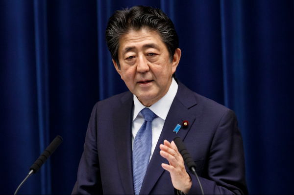 아베 신조 전 일본 총리가 8일 오전 11시 30분께 나라현 나라시에서 선거 유세 중 피습을 당해 생명이 위독한 상태라고 지지통신 등 현지 언론들이 보도했다. (사진=연합뉴스)