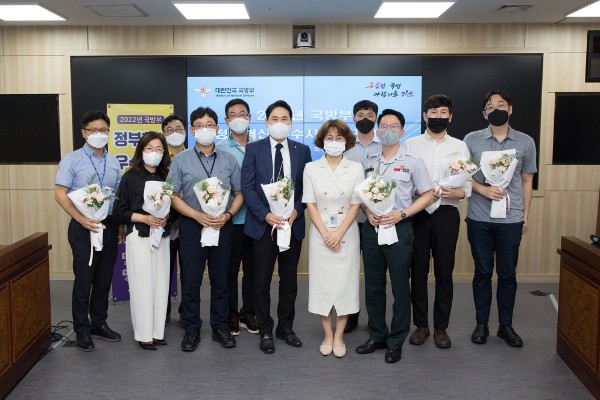 경진대회 수상자 기념사진 (사진=국방부)