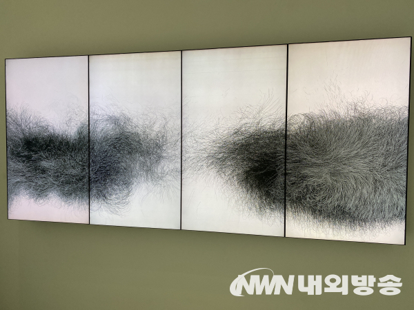 teamLab, Dissipative Figures - 1000 Birds. 2022.9.28. (사진=박세정 기자)