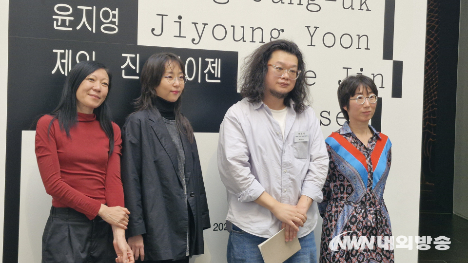 (왼쪽부터) 제인 진 카이젠, 윤지영, 양정욱, 권하윤 작가. (사진=임동현 기자)
