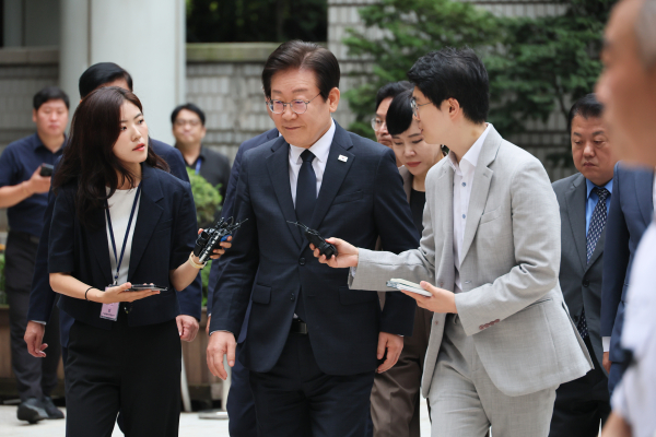 지난 9월 20일 서울중앙지법에 출석한 이재명 더불어민주당 대표(사진=연합뉴스)