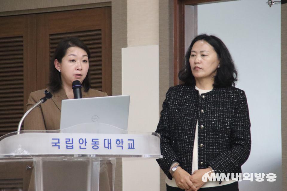 오수렌 다그미디 몽골국립문화예술대학교 부총장(왼쪽). (사진=임동현 기자)
