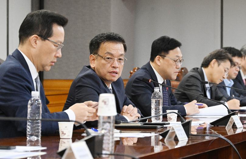 긴급 거시경제 금융현안 간담회를 개최한 최상목 경제부총리(사진=기획재정부)