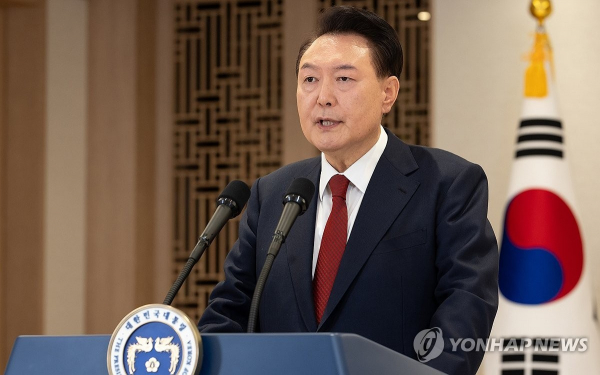 12일 영상을 통해 대국민담화를 발표한 윤석열 대통령(사진=연합뉴스)