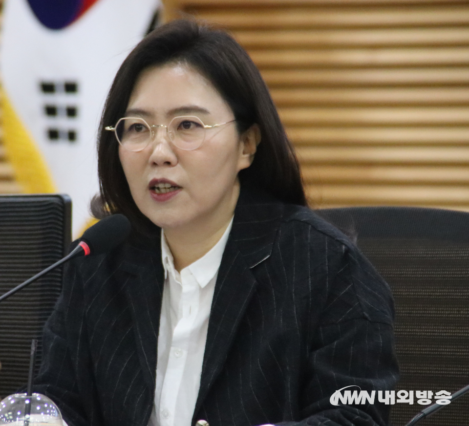 기조연설을 하는 강유정 더불어민주당 의원. (사진=임동현 기자)